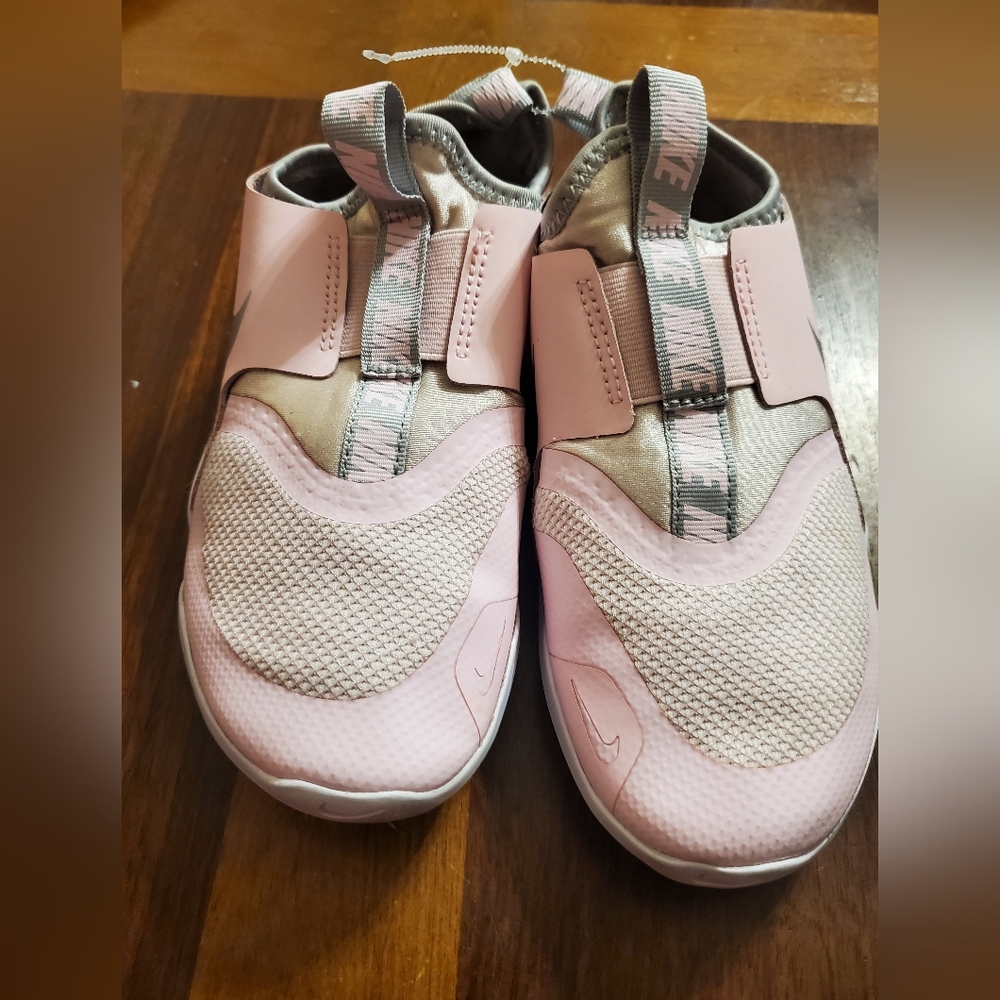 Pink Nike Flex Runner